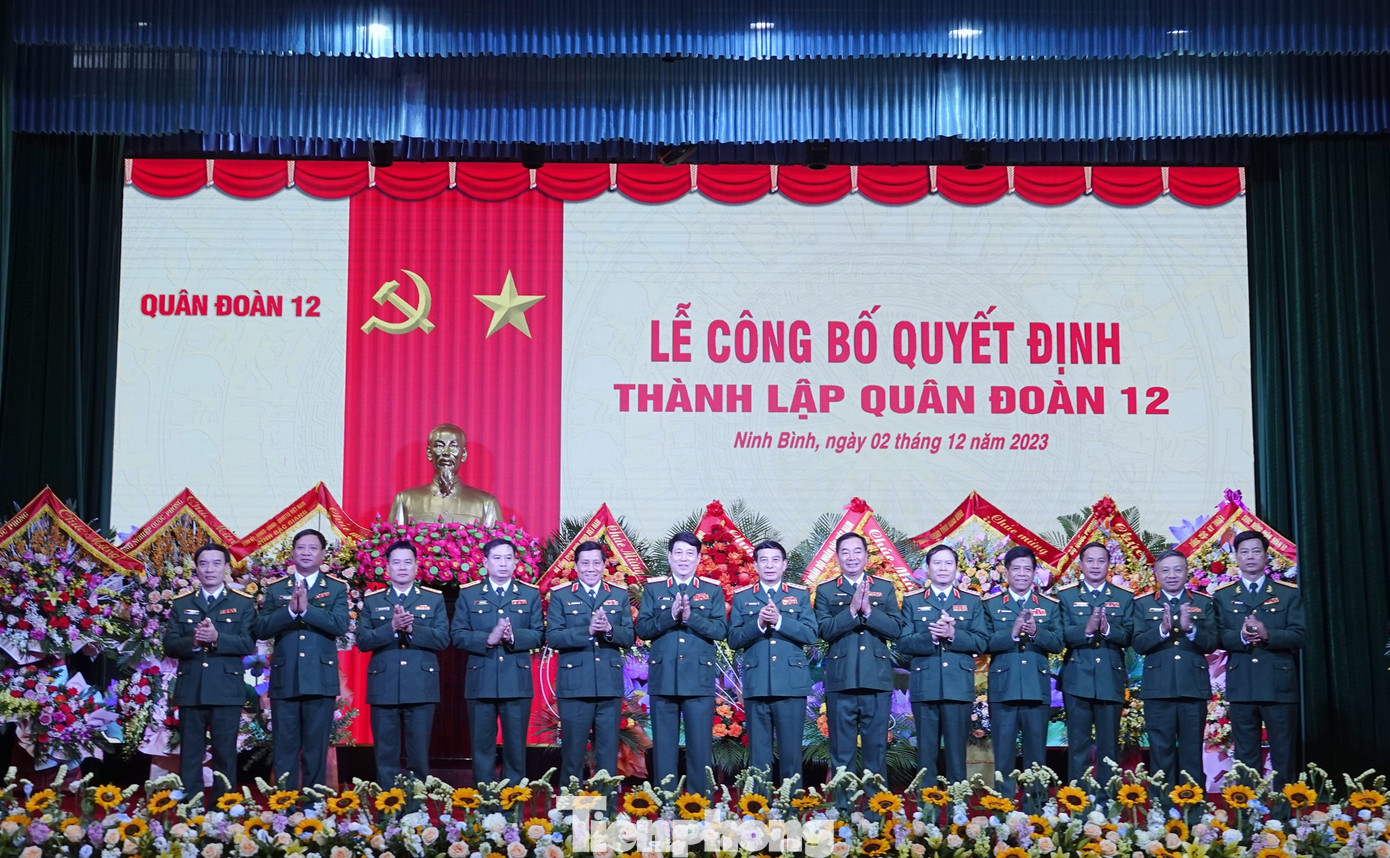Lãnh đạo Quân ủy Trung ương - Bộ Quốc phòng và Bộ Tư lệnh Quân đoàn 12.
