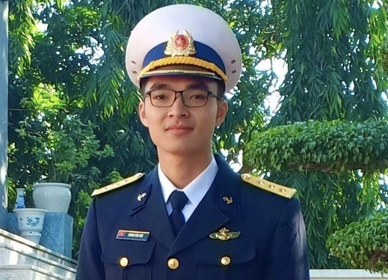 Thượng úy Dương Văn Tiền Thượng úy Dương Văn Tiền