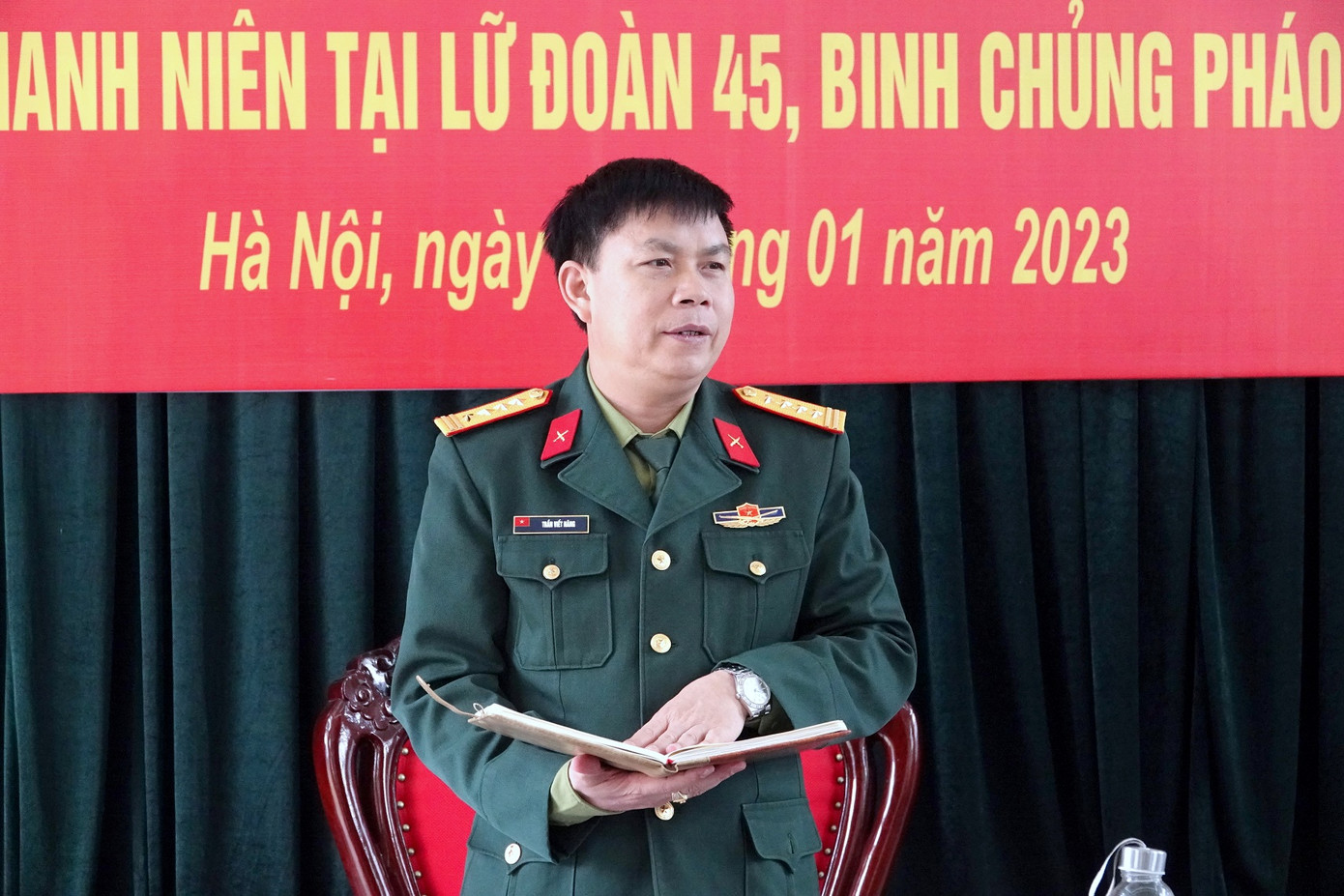 Đại tá Trần Viết Năng - Trưởng ban Thanh niên Quân đội phát biểu kết luận buổi kiểm tra Đại tá Trần Viết Năng - Trưởng ban Thanh niên Quân đội phát biểu kết luận buổi kiểm tra