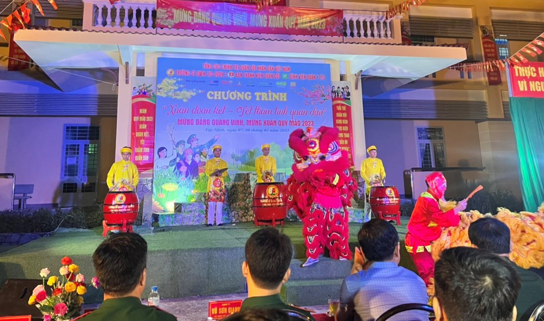 Nhiều hoạt động văn hóa văn nghệ đã được tổ chức trong dịp này Nhiều hoạt động văn hóa văn nghệ đã được tổ chức trong dịp này