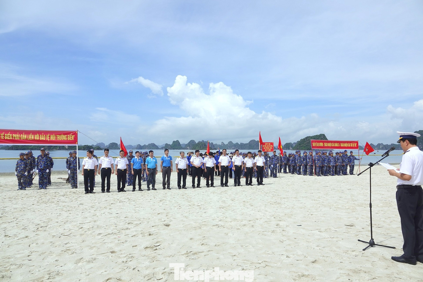 Thời gian qua, tuổi trẻ Quân đội luôn xung kích, đi đầu trong các hoạt động tình nguyện.