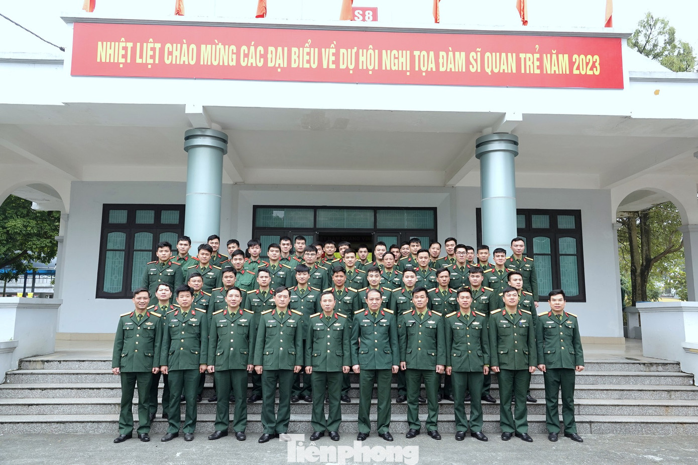 Các đại biểu tham dự tọa đàm.