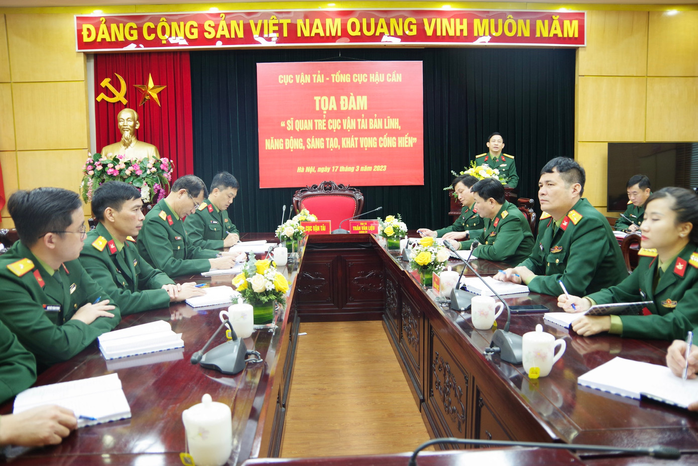 Các đại biểu dự tọa đàm tại điểm cầu trung tâm, sáng 17/3. Các đại biểu dự tọa đàm tại điểm cầu trung tâm, sáng 17/3.