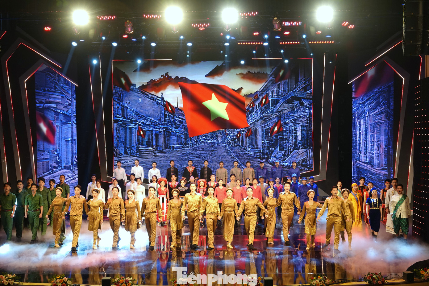 Tại lễ khai mạc, các nghệ sĩ, ca sĩ, diễn viên đã trình diễn nhiều tiết mục nghệ thuật đặc sắc. Tại lễ khai mạc, các nghệ sĩ, ca sĩ, diễn viên đã trình diễn nhiều tiết mục nghệ thuật đặc sắc.