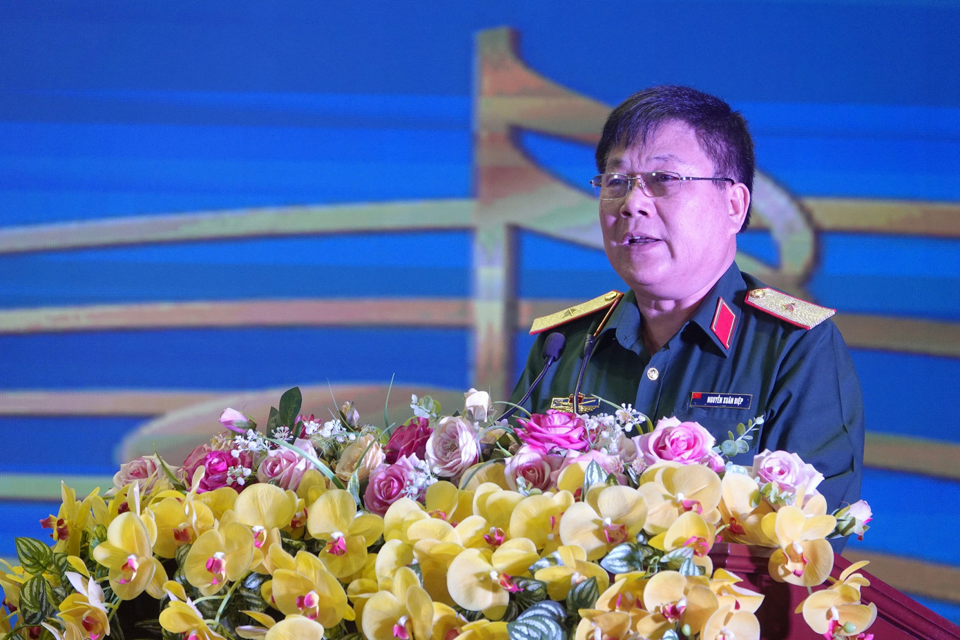 Thiếu tướng Nguyễn Xuân Điệp - Phó Chính ủy Trường Sĩ quan Lục quân 1 cho biết: Trong số 477 học viên Khóa 91, có 11 quân nhân, 466 học sinh, 21 đảng viên và 456 đoàn viên thanh niên. Thiếu tướng Nguyễn Xuân Điệp - Phó Chính ủy Trường Sĩ quan Lục quân 1 cho biết: Trong số 477 học viên Khóa 91, có 11 quân nhân, 466 học sinh, 21 đảng viên và 456 đoàn viên thanh niên.