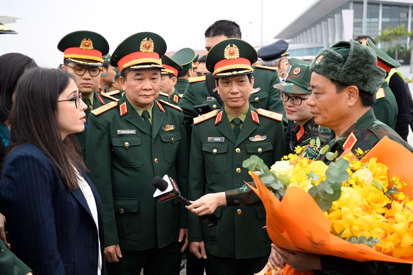 Phó Đại sứ Thổ Nhĩ Kỳ tại Việt Nam Devletsah Yayan phát biểu cám ơn QĐND Việt Nam Phó Đại sứ Thổ Nhĩ Kỳ tại Việt Nam Devletsah Yayan phát biểu cám ơn QĐND Việt Nam