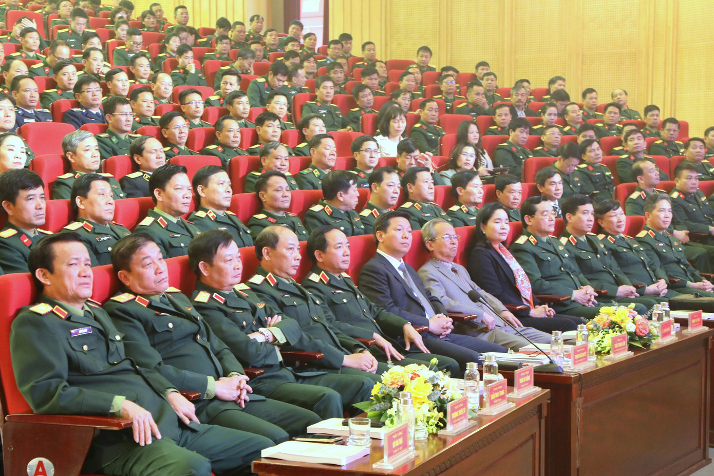 Các đại biểu dự hội nghị Các đại biểu dự hội nghị