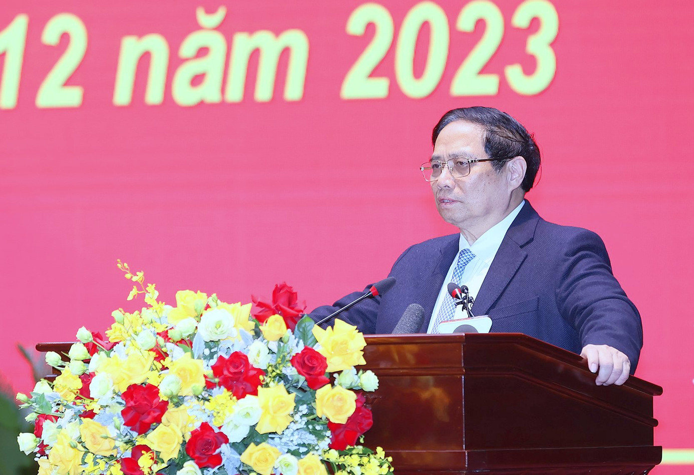 Thủ tướng phát biểu tại buổi làm việc. Thủ tướng phát biểu tại buổi làm việc.