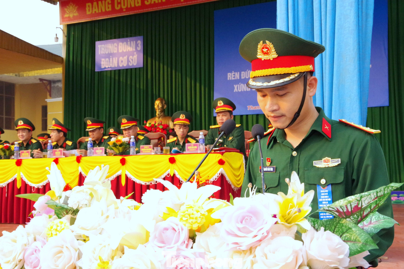 Mục tiêu của phong trào thi đua là thực hiện “Một tập trung, hai xung kích, ba sáng tạo”.