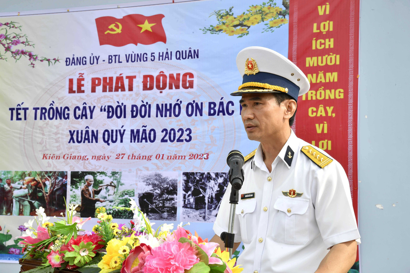 Lãnh đạo Vùng 5 Hải quân phát động Tết trồng cây 2023
