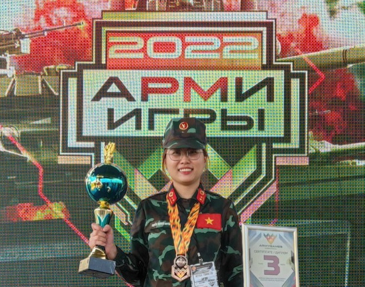 Trung úy Nguyễn Thị Ngọc Huyền Trung úy Nguyễn Thị Ngọc Huyền