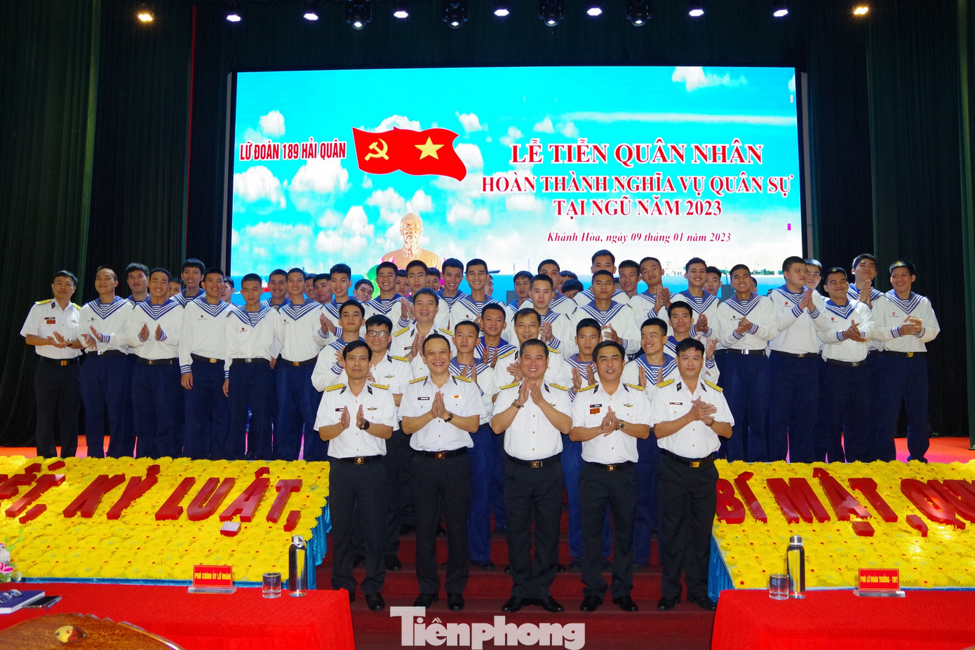 Lễ tiễn quân nhân hoàn thành nghĩa vụ quân sự tại ngũ năm 2023 của Lữ đoàn Tàu ngầm 189