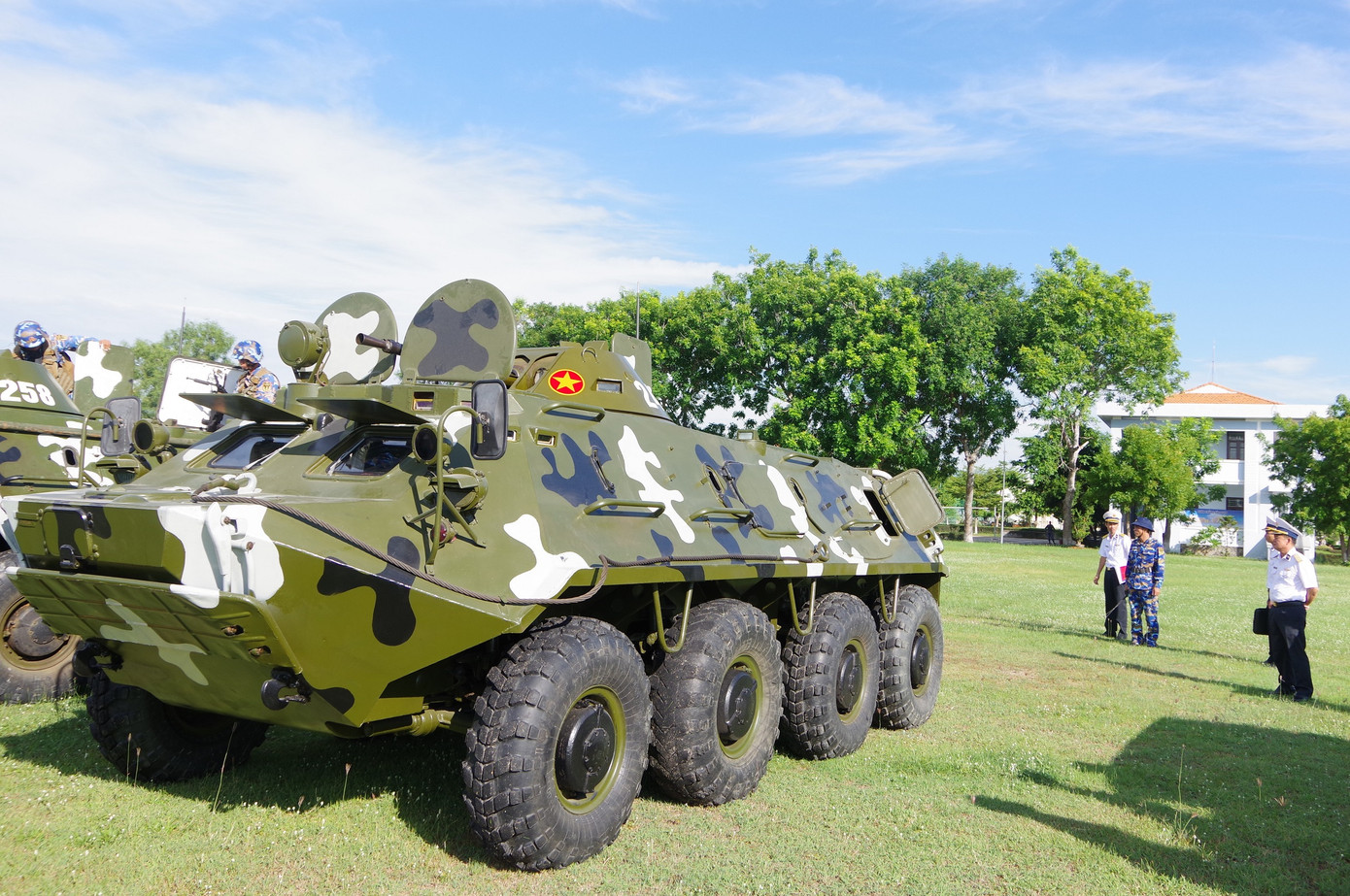 Lãnh đạo Vùng 4 Hải quân kiểm tra công tác sẵn sàng chiến đấu tại Lữ đoàn 101.