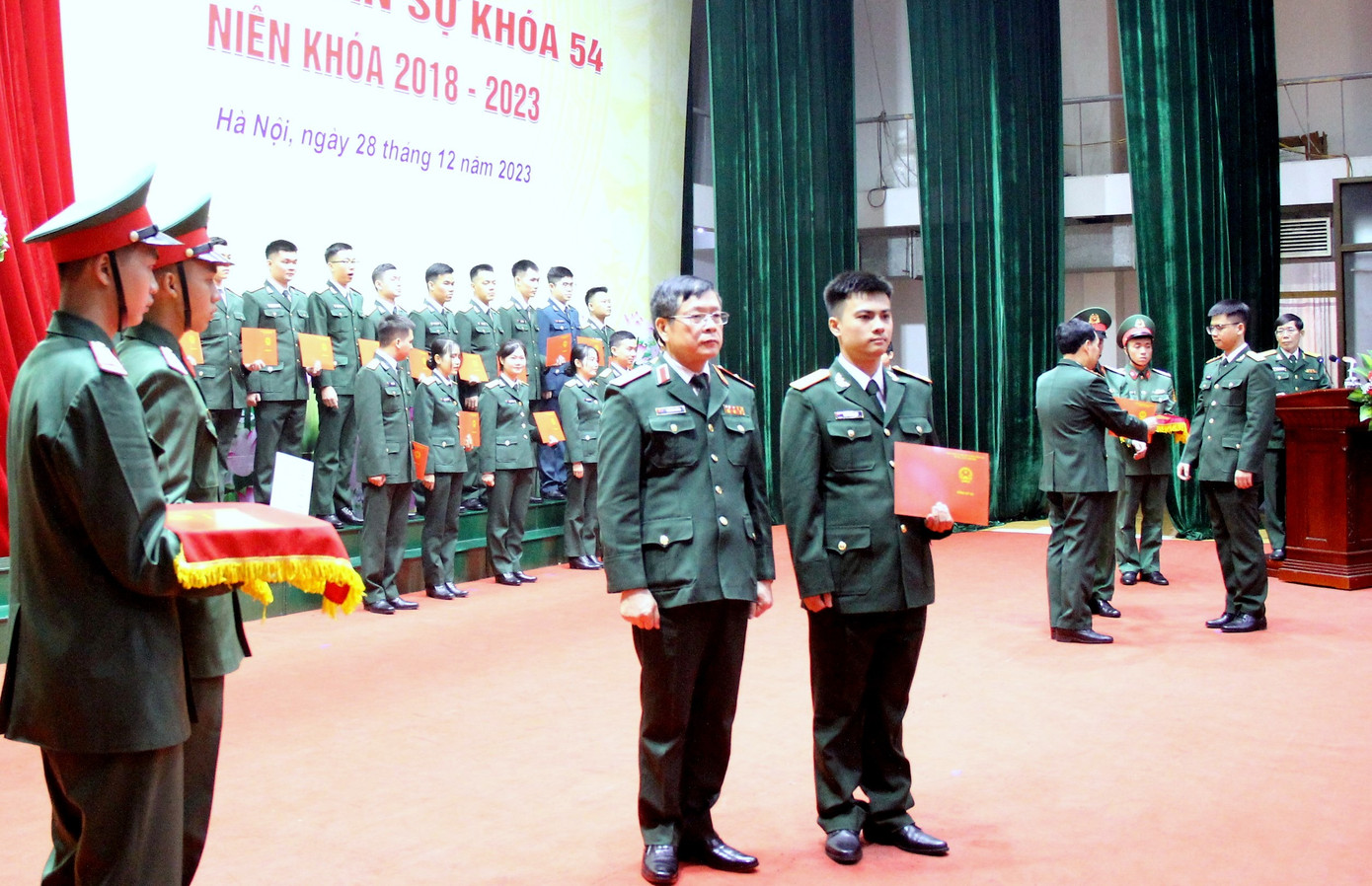 Quang cảnh buổi lễ.