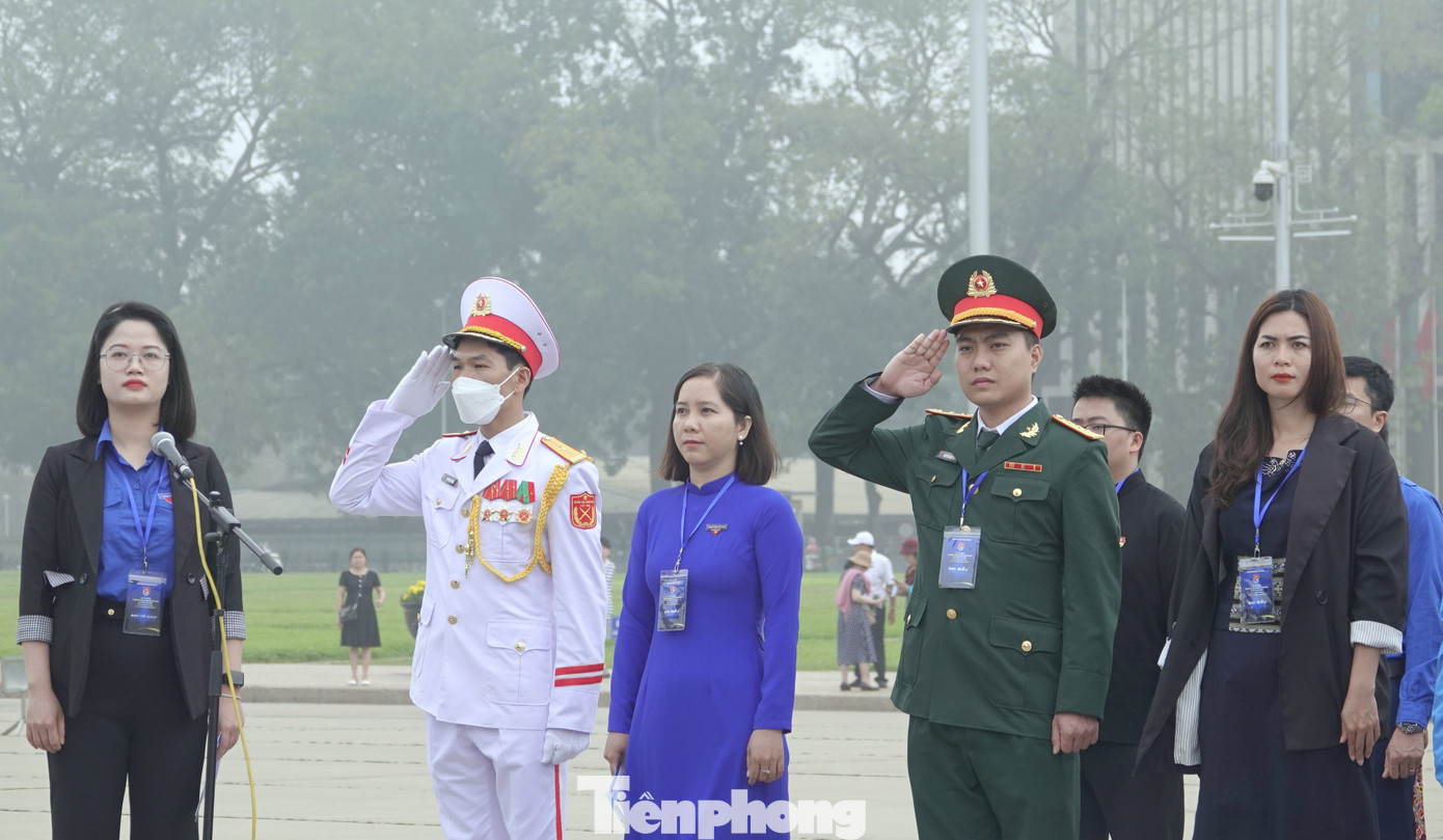 Trong số 100 cán bộ Đoàn tiêu biểu toàn quốc nhận giải thưởng Lý Tự Trọng năm 2023 có 98 đảng viên, 24 cán bộ Đoàn cấp huyện, 67 cán bộ Đoàn cấp cơ sở, 9 bí thư Chi đoàn; 71 nam, 29 nữ; 19 cán bộ Đoàn là người dân tộc thiểu số.