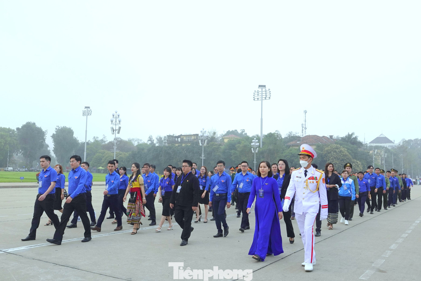 Tham dự lễ báo công có lãnh đạo, đại biểu Ban Tổ chức Trung ương Đoàn cùng 100 cán bộ Đoàn tiêu biểu. Ảnh: Nguyễn Minh