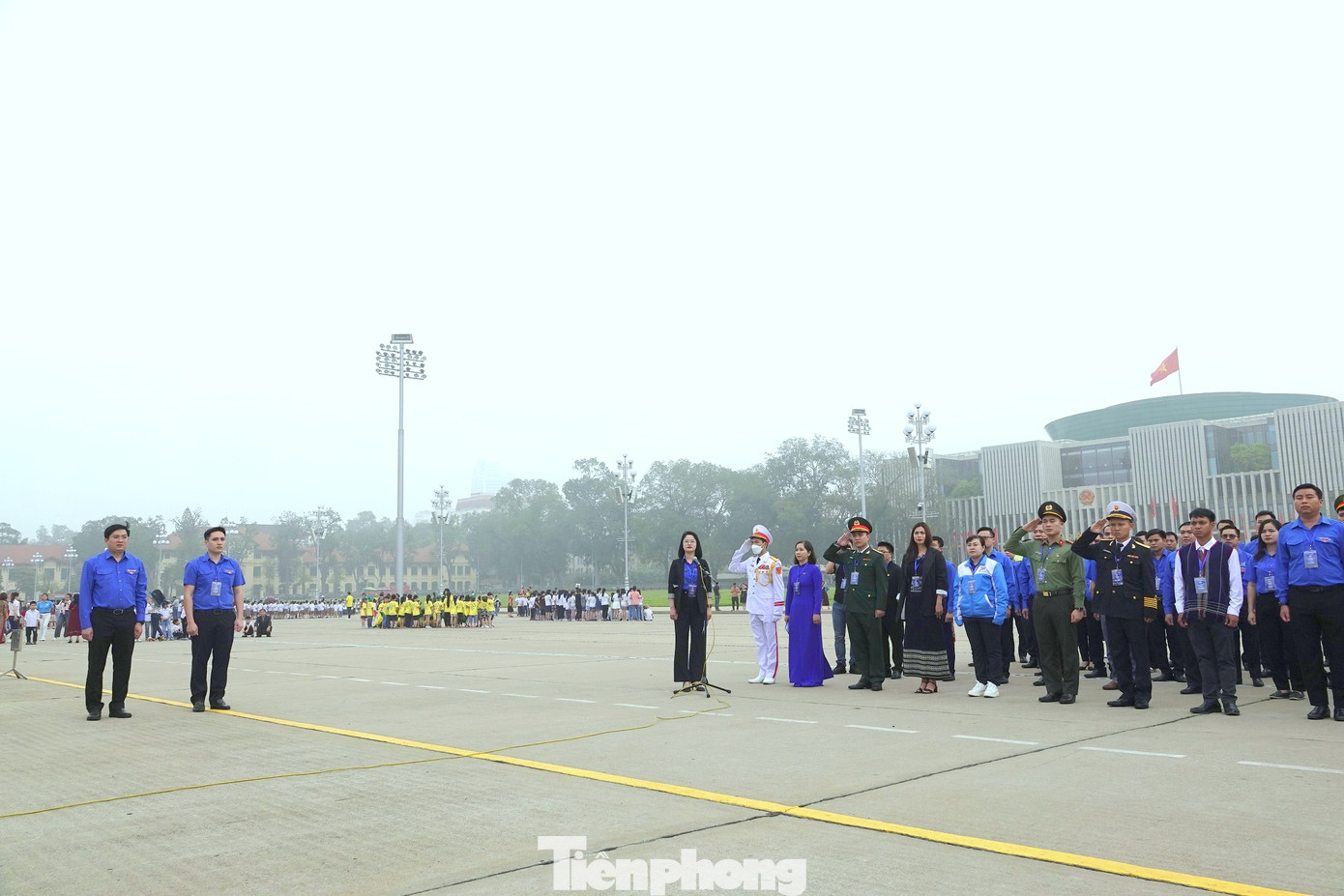 Quang cảnh lễ báo công.