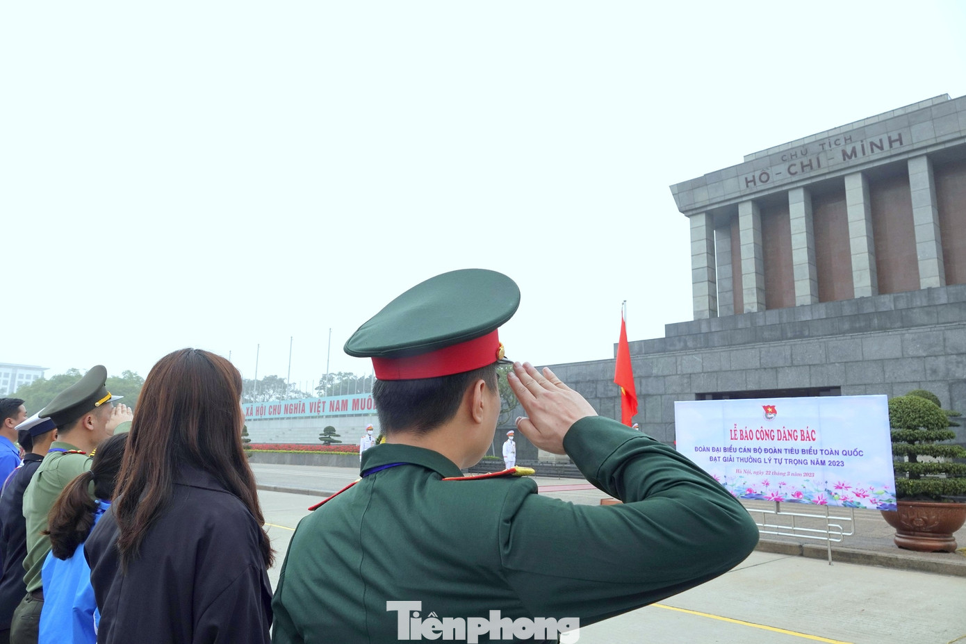 Những cán bộ Đoàn tiêu biểu không chỉ có thành tích cá nhân xuất sắc, mà còn có tinh thần dựng xây, đóng góp, trách nhiệm với tổ chức Đoàn, xã hội; luôn tiên phong, đi đầu trong mọi mặt công tác và có nhiều sáng kiến đưa công tác Đoàn, phong trào thanh thiếu nhi phát triển.