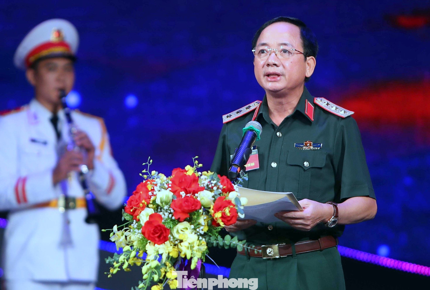 Thượng tướng Trịnh Văn Quyết - Phó Chủ nhiệm Tổng cục Chính trị Quân đội nhân dân Việt Nam, phát biểu khai mạc hội diễn. Thượng tướng Trịnh Văn Quyết - Phó Chủ nhiệm Tổng cục Chính trị Quân đội nhân dân Việt Nam, phát biểu khai mạc hội diễn.