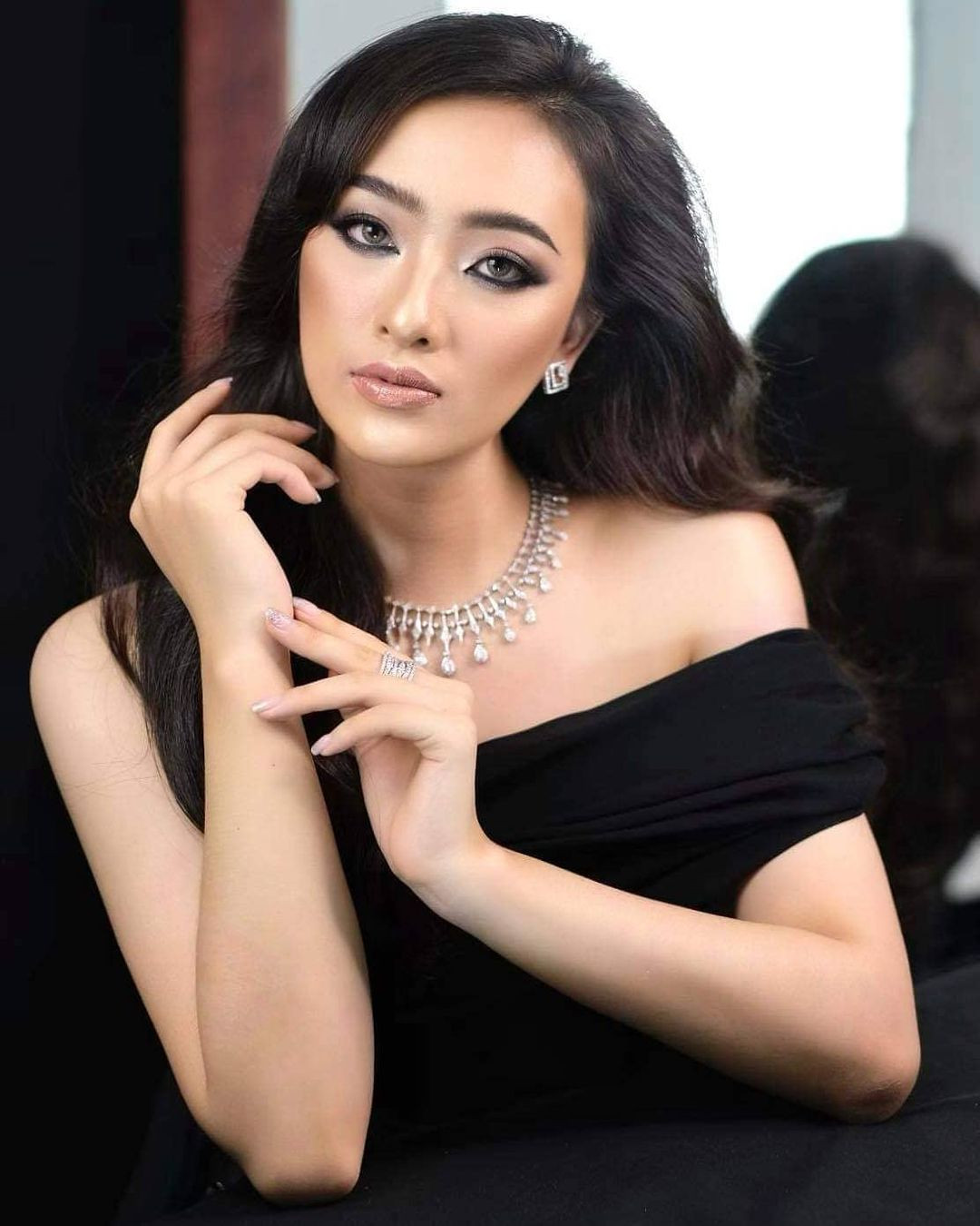 Noulaou Wamenglor cao 1,67 m, nặng 53 kg, được xem là thí sinh nổi bật ngay từ đầu cuộc thi.