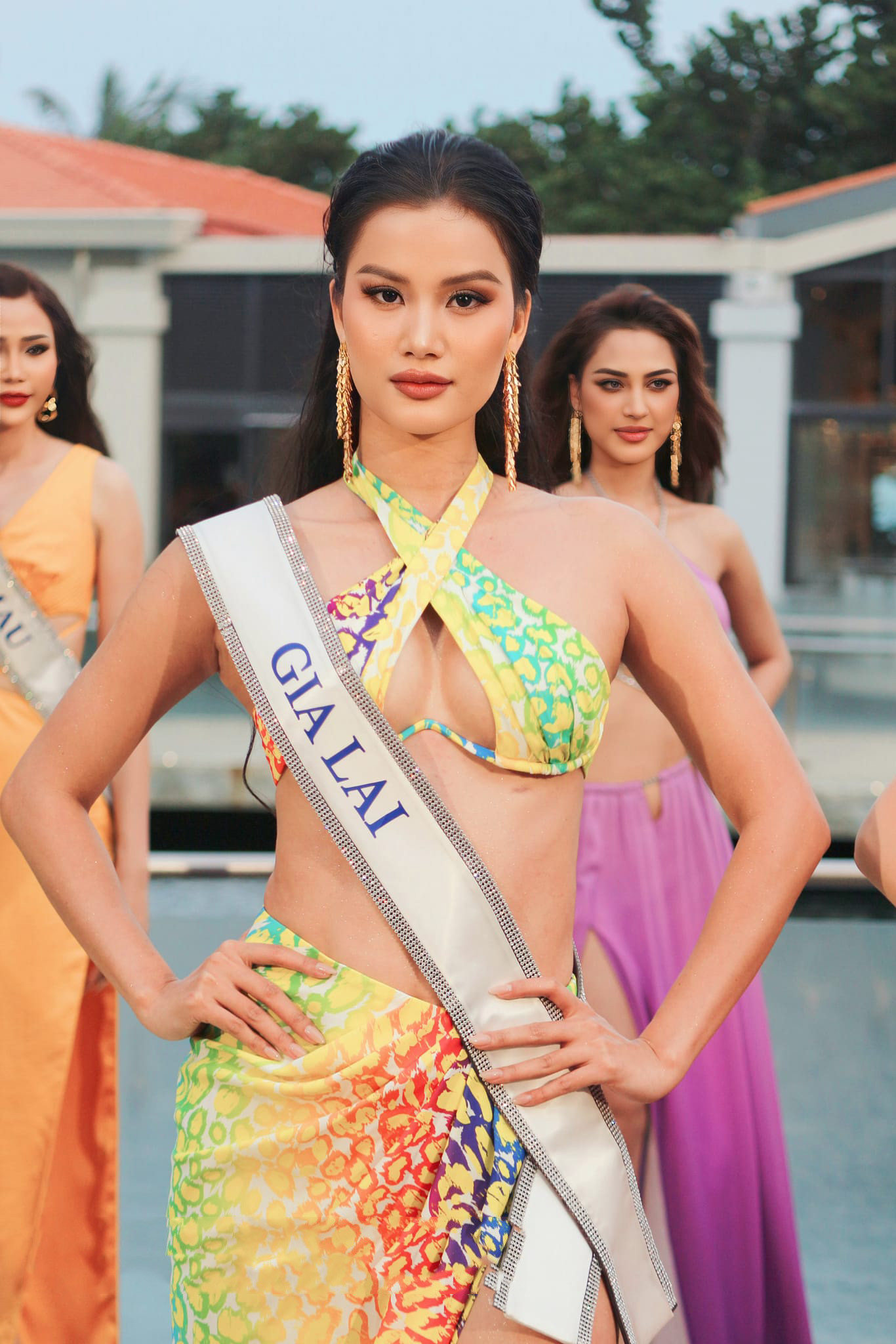 Nguyễn Thị Hương Ly không gây bất ngờ khi được xướng tên trong top 5. Cô có hình thể quyến rũ, kỹ năng trình diễn chuyên nghiệp.