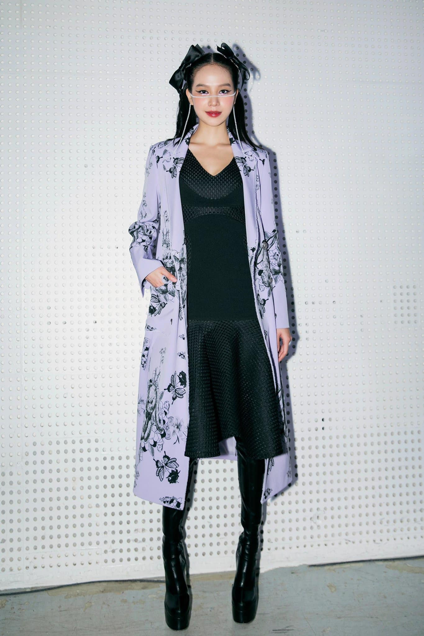 Thanh Thủy cũng tích cực tham gia nhiều hoạt động nghệ thuật. Hồi đầu tháng 9, cô tham gia trình diễn tại Seoul Fashion Week - Tuần lễ Thời trang Seoul với vai trò người mẫu trong bộ sưu tập của nhà thiết kế Kwak Hyun Joo. Đây cũng là lần đầu một Hoa hậu Việt Nam tham gia trình diễn catwalk tại Tuần lễ Thời trang Seoul.