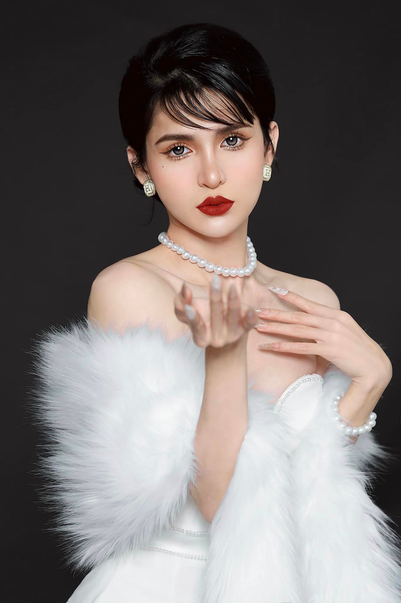 Diệp An Nhi đến từ Bạc Liêu cũng là thí sinh thuộc cộng đồng LGBTQ+. Tham gia cuộc thi, An Nhi muốn lan tỏa thông điệp về bình đẳng giới.