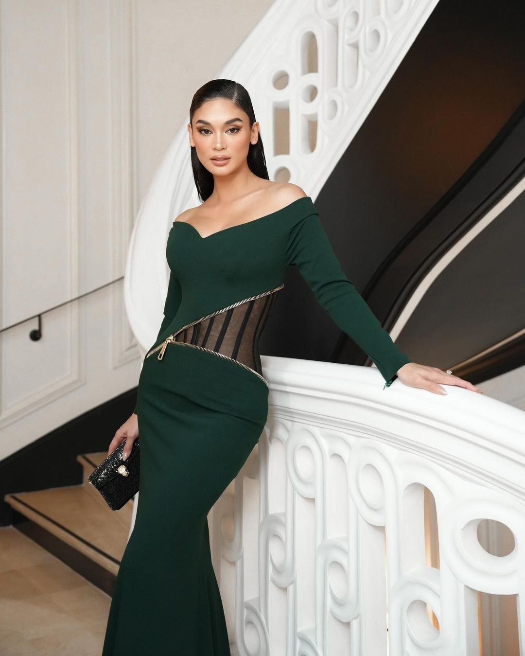 Người đẹp Philippines Pia Wurtzbach thường xuyên được mời tham dự các sự kiện thời trang lớn của thế giới. Trước đó, Pia tới Italia để tham dự Tuần lễ thời trang Milan.