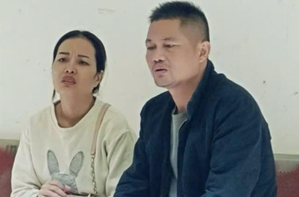 Trang 'tàu' và chồng tại Lào. Ảnh: CACC.