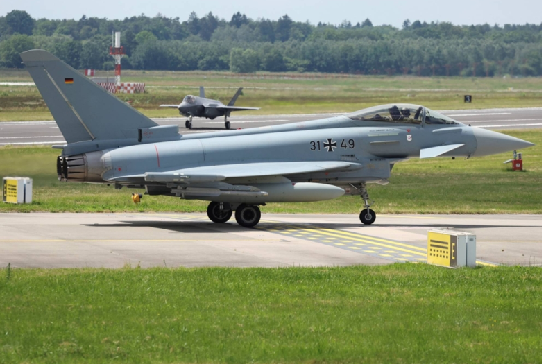 Máy bay chiến đấu từ các nước Tổ chức Hiệp ước Bắc Đại Tây Dương (NATO) tham gia cuộc tập trận tại căn cứ không quân Ramstein của quân đội Mỹ ở Ramstein-Miesenbach, Đức, ngày 6/6/2024. (Ảnh: Reuters) Máy bay chiến đấu từ các nước Tổ chức Hiệp ước Bắc Đại Tây Dương (NATO) tham gia cuộc tập trận tại căn cứ không quân Ramstein của quân đội Mỹ ở Ramstein-Miesenbach, Đức, ngày 6/6/2024. (Ảnh: Reuters)