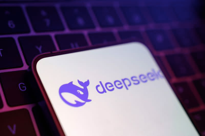 DeepSeek đã vượt ChatGPT về lượt tải về dù mới ra mắt. (Ảnh: Reuters) DeepSeek đã vượt ChatGPT về lượt tải về dù mới ra mắt. (Ảnh: Reuters)