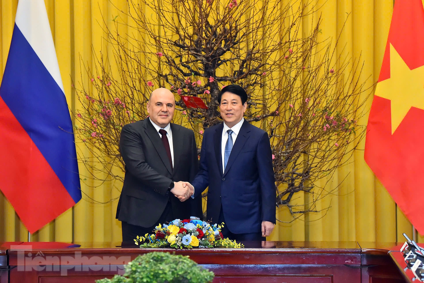 Chủ tịch nước Lương Cường tiếp Thủ tướng Nga Mishustin. (Ảnh: Như Ý) Chủ tịch nước Lương Cường tiếp Thủ tướng Nga Mishustin. (Ảnh: Như Ý)