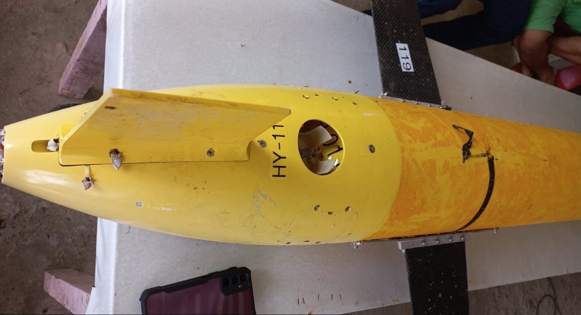 Tàu lặn in chữ HY-119 vớt được trên vùng biển Philippines. (Ảnh: CS Philippines) Tàu lặn in chữ HY-119 vớt được trên vùng biển Philippines. (Ảnh: CS Philippines)