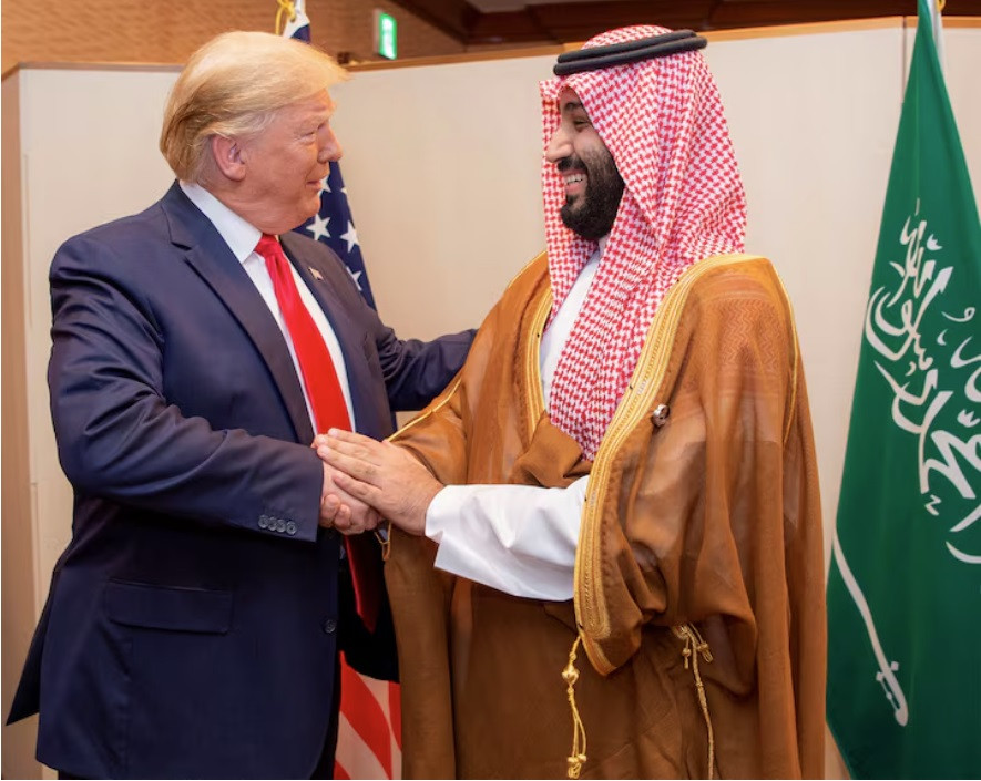 Ông Trump trong cuộc gặp Thái tử Ả-rập Xê-út năm 2019. (Ảnh: Reuters)