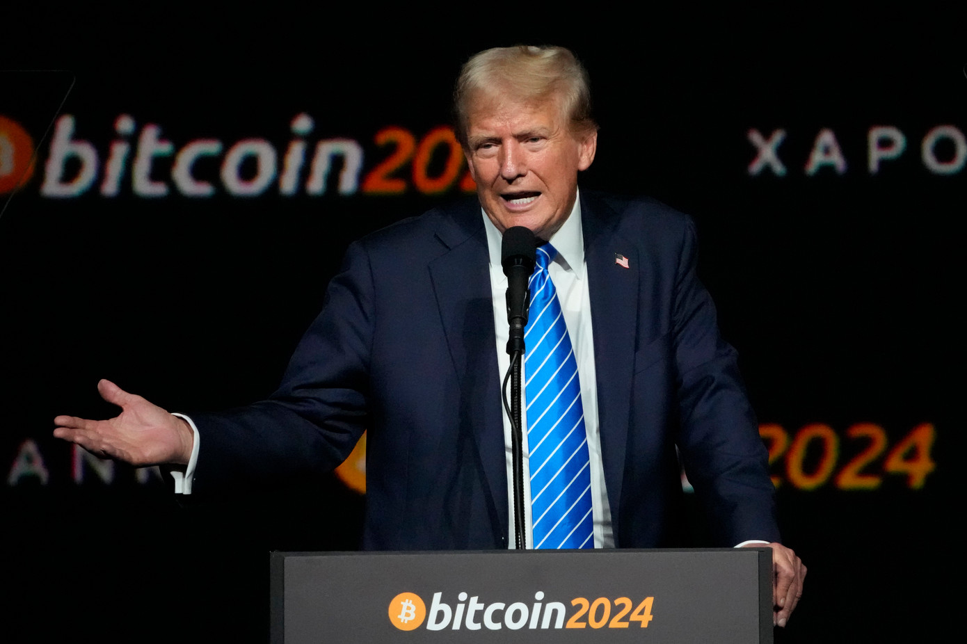 Ông Trump phát biểu trong hội nghị bitcoin tháng 7/2024. (Ảnh: AP) Ông Trump phát biểu trong hội nghị bitcoin tháng 7/2024. (Ảnh: AP)