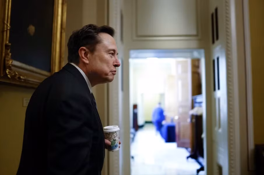 Tỷ phú Elon Musk khi đến Đồi Capitol ngày 5/12/2024. (Ảnh: Getty)