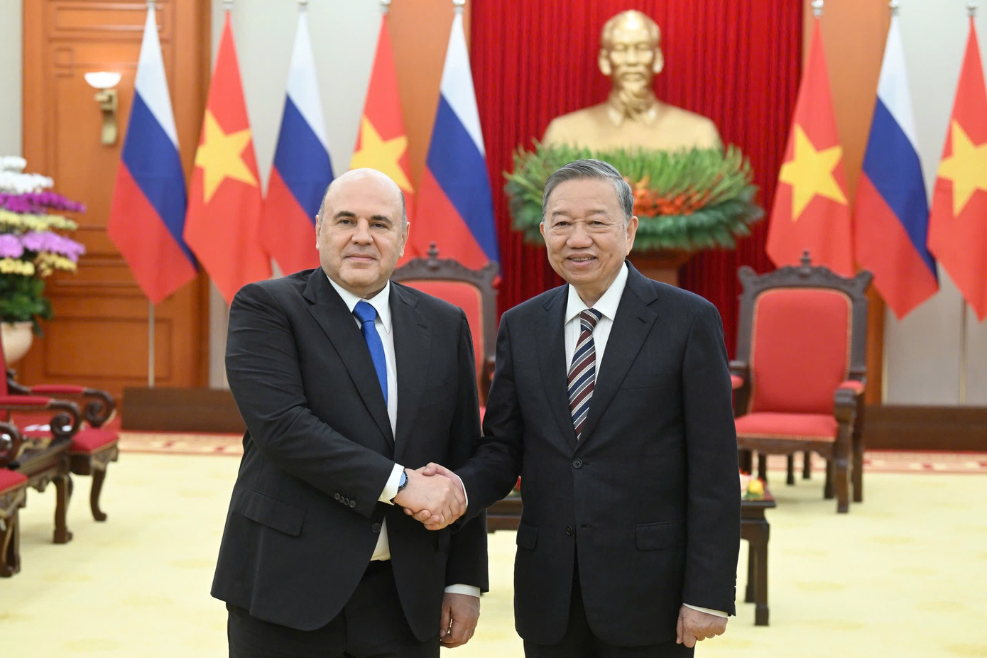 Thủ tướng Nga Mishustin hội kiến Tổng Bí thư Tô Lâm. (Ảnh: Như Ý) Thủ tướng Nga Mishustin hội kiến Tổng Bí thư Tô Lâm. (Ảnh: Như Ý)