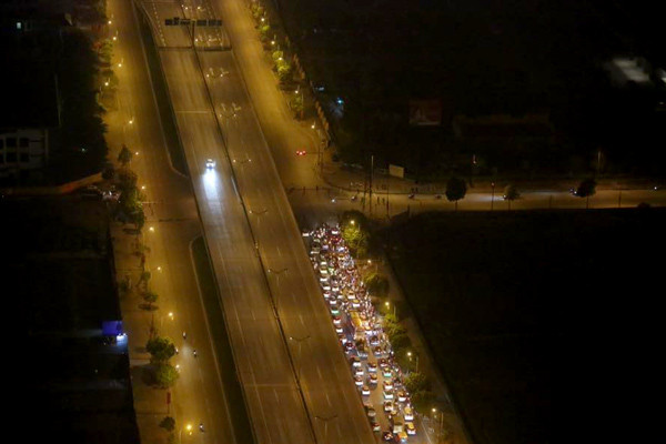 Tổng thống Mỹ Obama đã đến Hà Nội ảnh 7