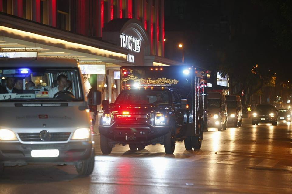 Ông Obama thưởng thức bún chả Hà Nội ảnh 14