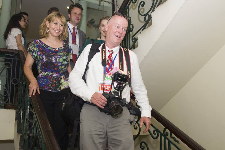 Ông Obama thưởng thức bún chả Hà Nội ảnh 2