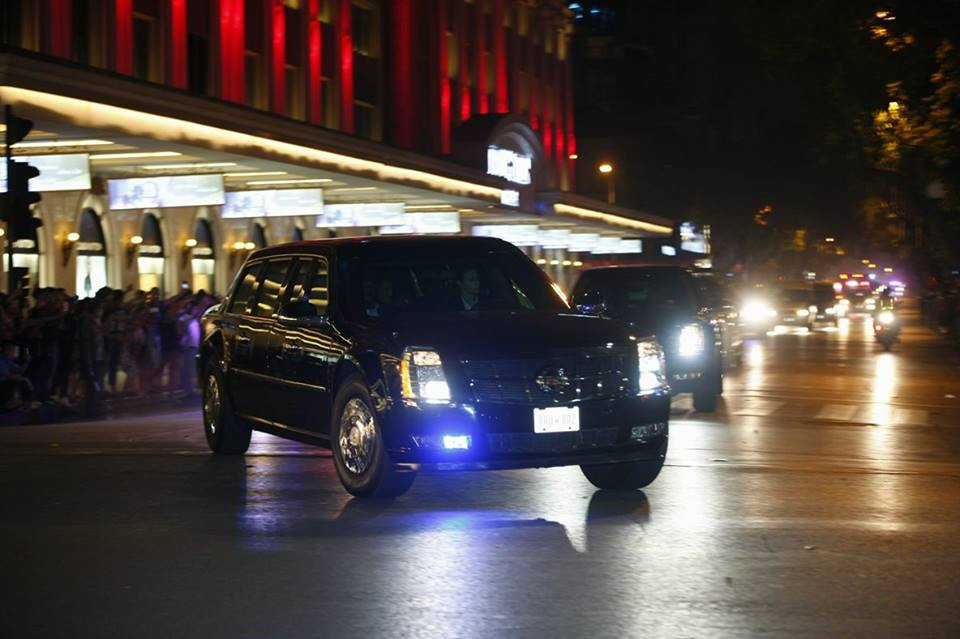 Ông Obama thưởng thức bún chả Hà Nội ảnh 12