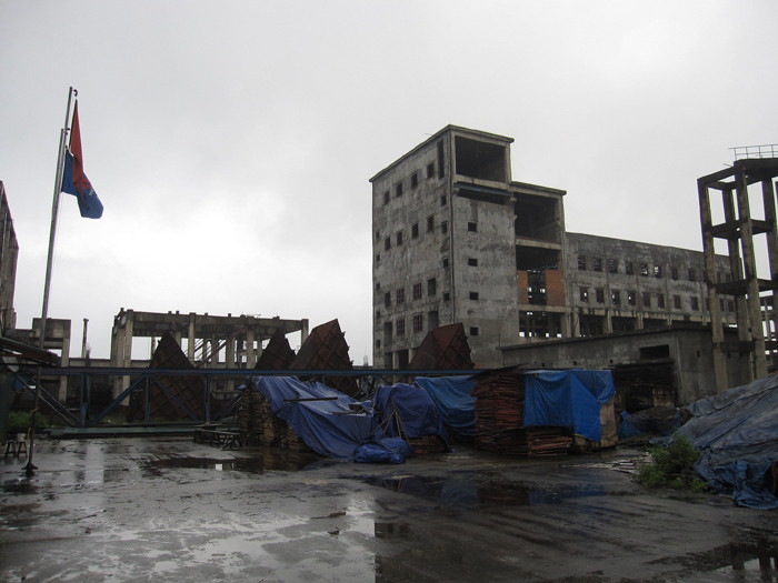 Nhà máy thép Vạn Lợi (Cty Gang Thép Hà Tĩnh) đang “án binh bất động”. Ảnh: Minh Thùy