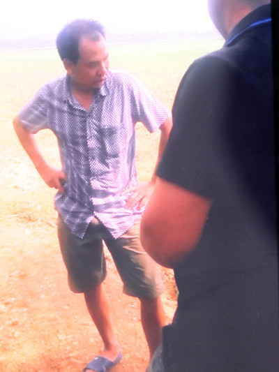 Côn đồ hỏi thăm người lạ. Côn đồ hỏi thăm người lạ