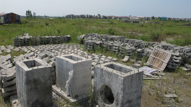 Một dự án nhà ở đô thị ở huyện Mê Linh bị bỏ hoang