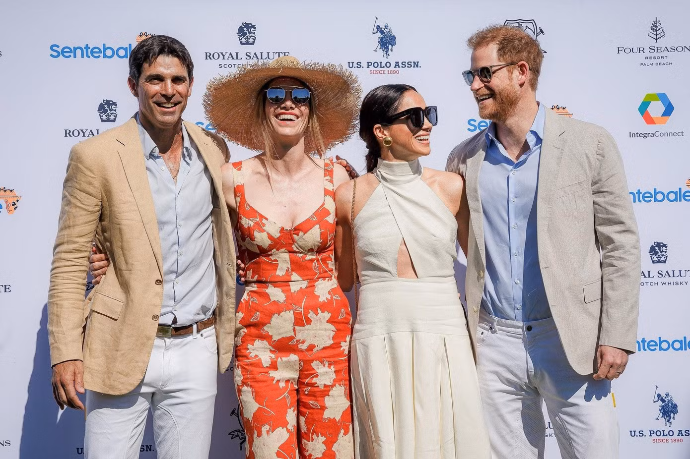 Tham gia sự kiện cùng Harry và Meghan có Nacho Figueras - người được mệnh danh là "David Beckham của môn polo" và vợ anh, Delfina Blaquier - nhà hoạt động xã hội người Argentina. Ảnh: USA Today.