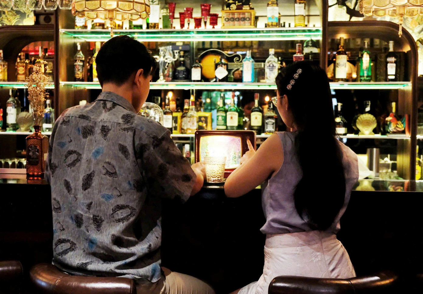 Chi phí hẹn hò trong dịp Giáng sinh có thể tiêu tốn đến 1/3 tháng lương. Ảnh minh họa: Phú Quang