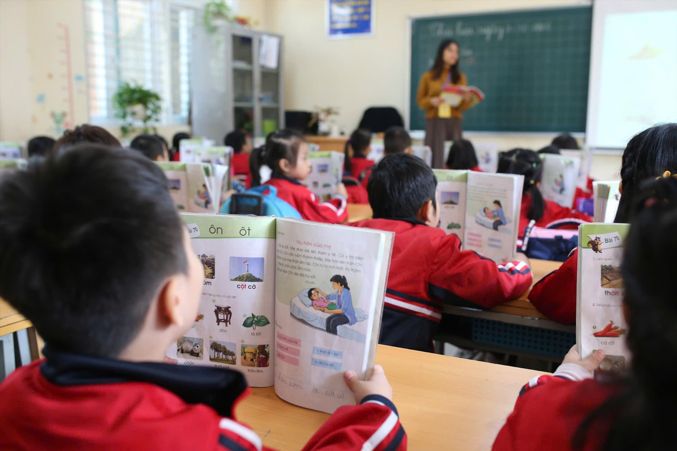 Từ năm 2020, học sinh Việt Nam không còn học duy nhất một bộ SGK. Ảnh: NHƯ Ý Từ năm 2020, học sinh Việt Nam không còn học duy nhất một bộ SGK. Ảnh: NHƯ Ý