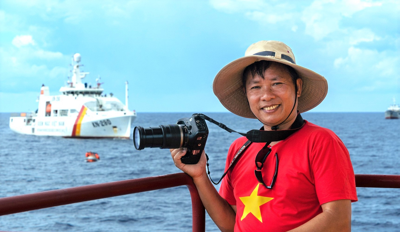 Tác giả bài viết trên Nhà giàn DK1/11 Tác giả bài viết trên Nhà giàn DK1/11