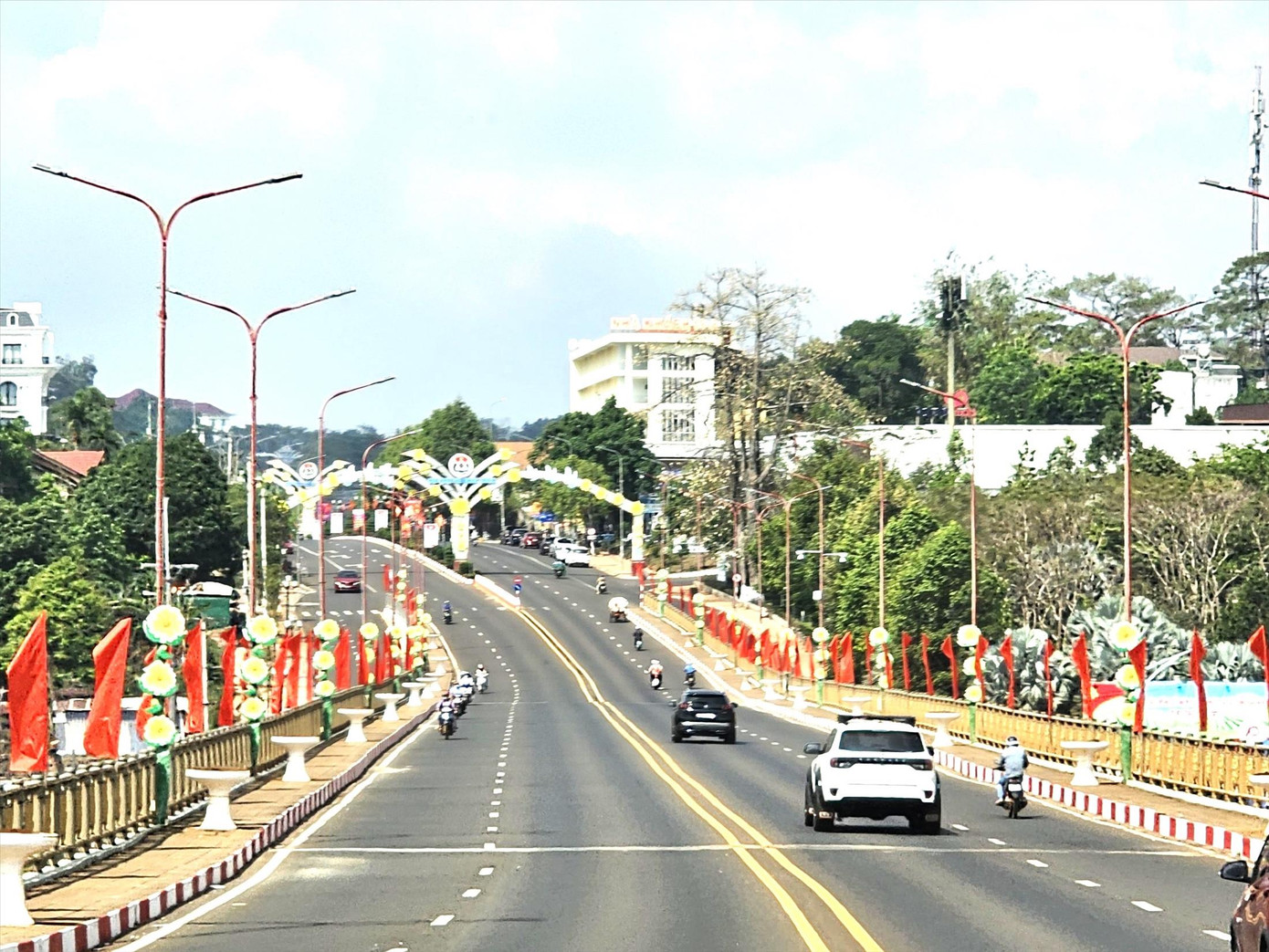 Đắk Nông cần dư địa phát triển chứ không thể mỗi bô xít