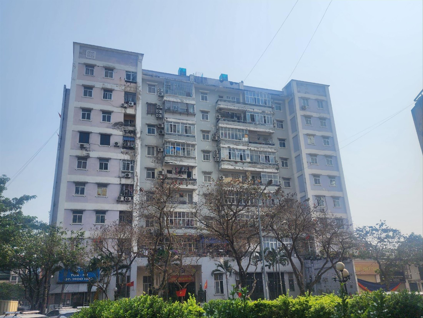 Một số tòa nhà tái định cư tại Khu tái định cư Đồng Tàu, quận Hoàng Mai xuống cấp nghiêm trọng